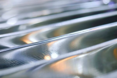 Anodização de titânio: vale a pena investir nesse acabamento?